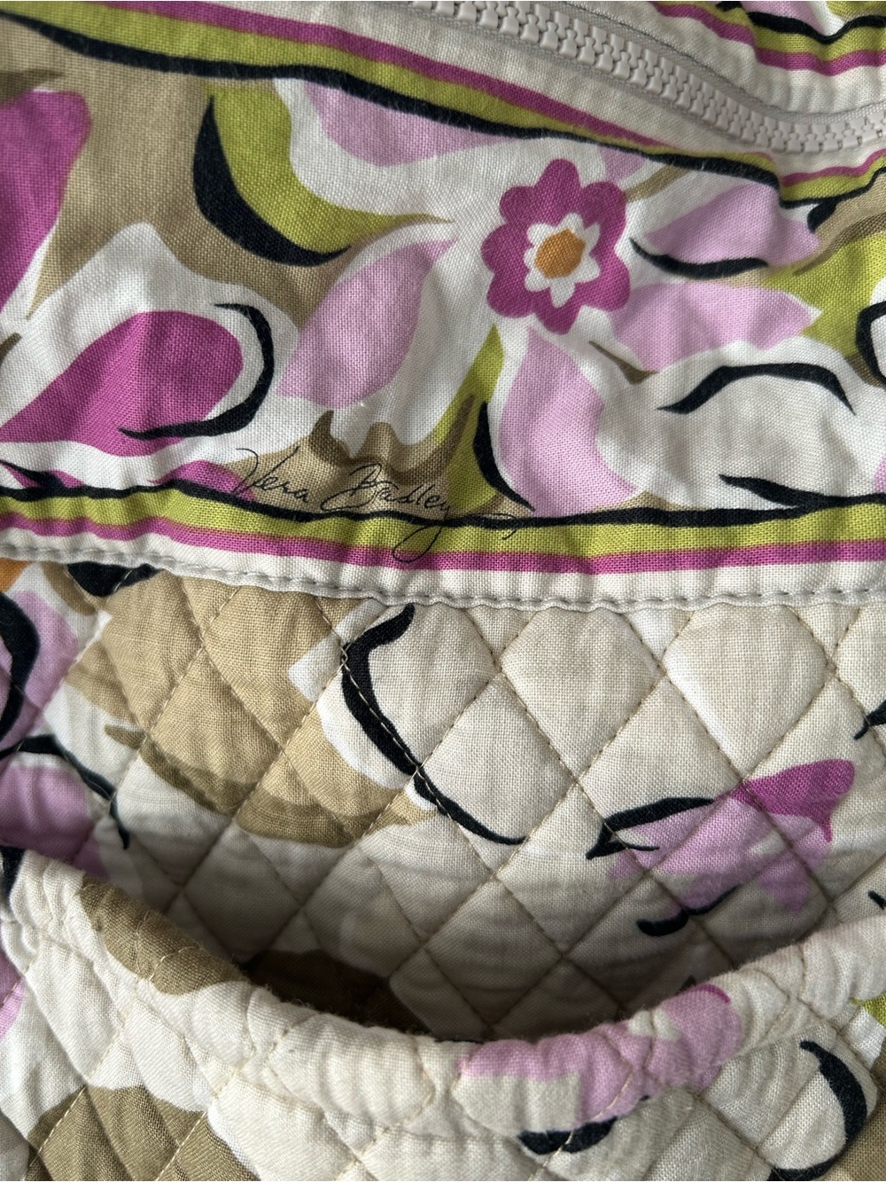 Vera Bradley XL Quilted Cotton Shoulder Tote in Retired Portobello Road Pattern - Picture 2 of 16